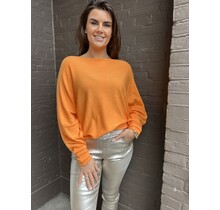 Trui Winanda oranje