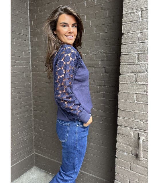 Trui Monica Blauw