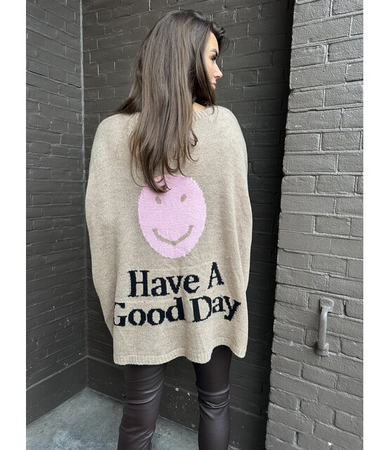 Trui Smile oversized camel