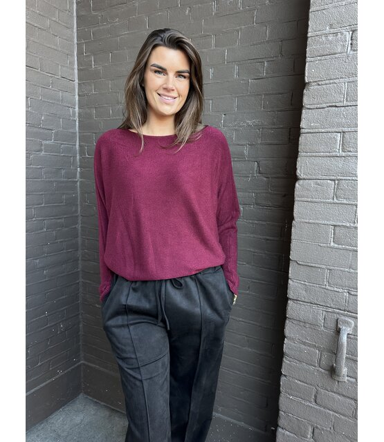 Trui Winanda Bordeaux
