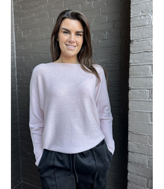 Trui Winanda Lichtroze