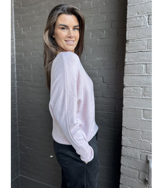 Trui Winanda Lichtroze