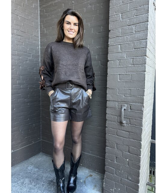 Short Leather Look Bruin