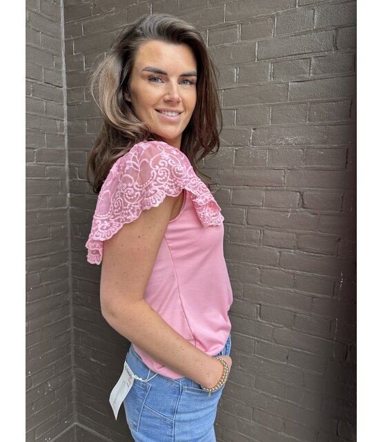 Top Britt Roze