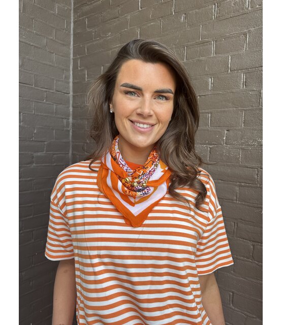 Sjaal Pien Oranje