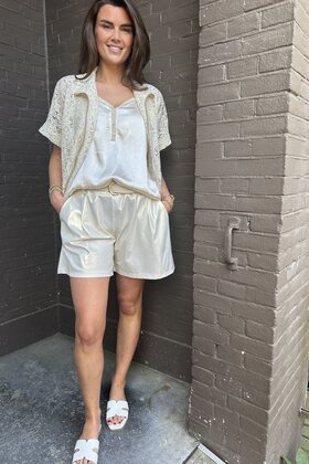 Short Britney Beige