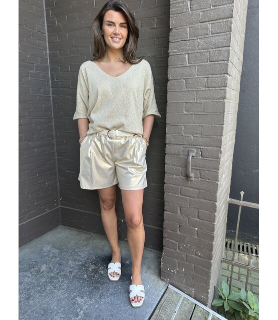 Short Britney Goud