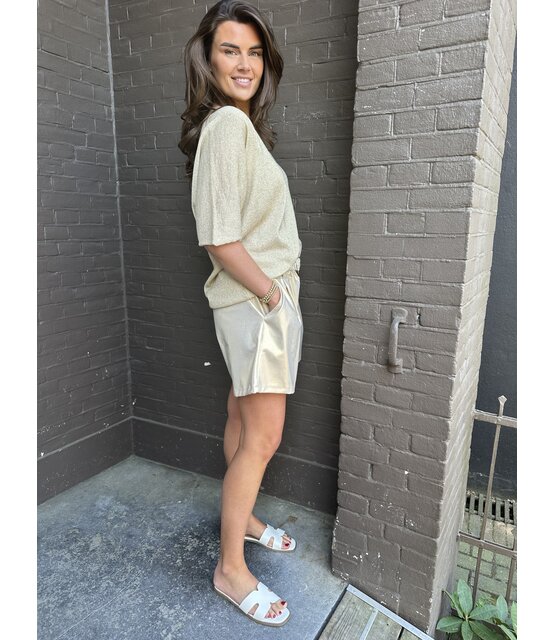 Short Britney Goud