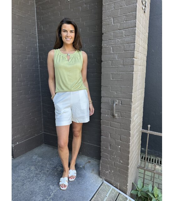 Short Carice Wit