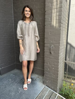 Jurk Roos Taupe