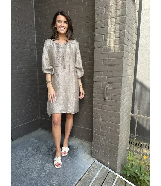 Jurk Roos Taupe