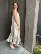 Jurk Party plisse taupe