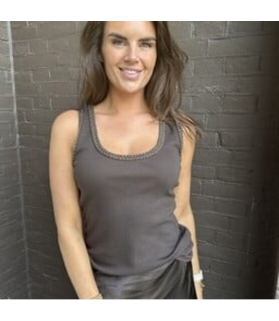 Top Gemma bruin
