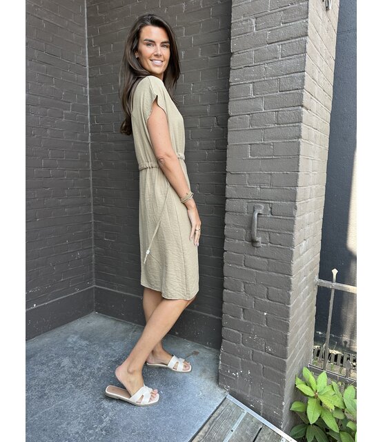 Jurk Iris Camel