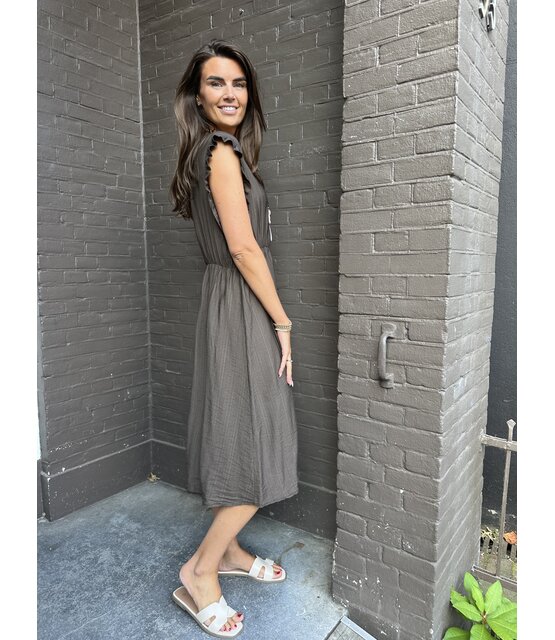 Jurk Ruffle Bruin