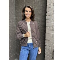 Jas Laura bruin