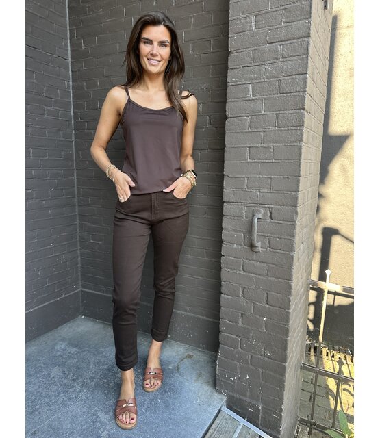 Top Lizzy Travel Bruin