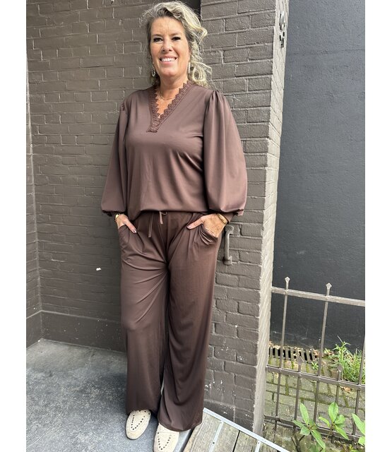 Top Vicky bruin