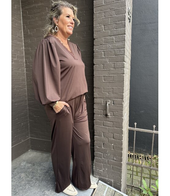 Top Vicky bruin