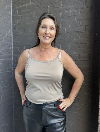 Top Lizzy Travel Taupe