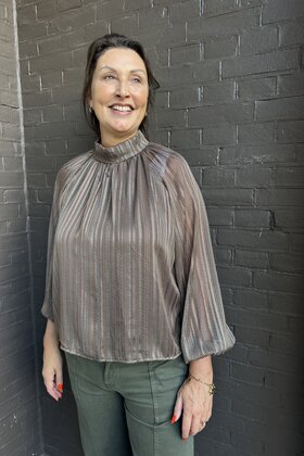Top Lara Groen