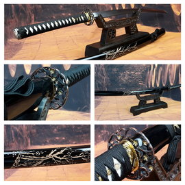 Samurai zwaard met bewerkte saya Tree F