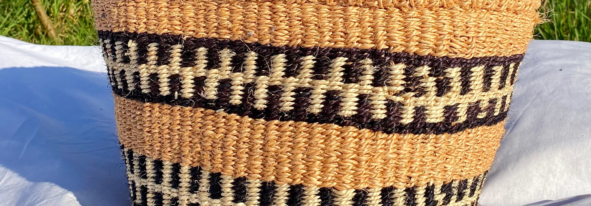 Hadithi Basket - Medium colorfull / natural
