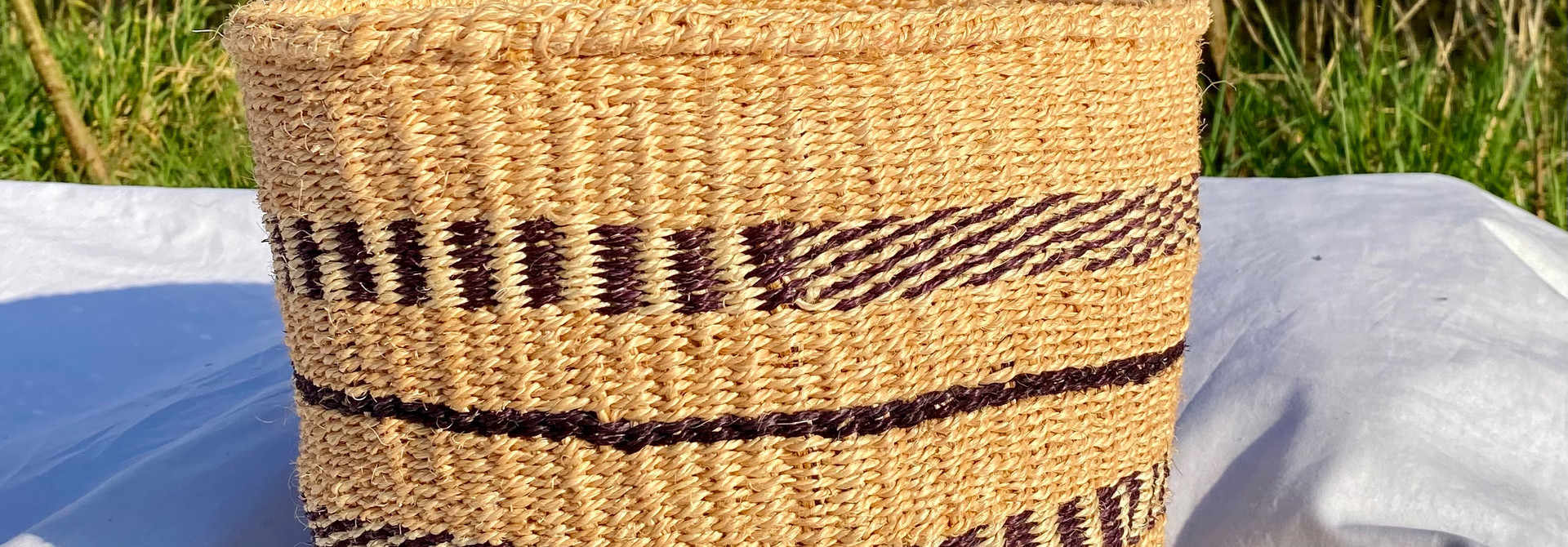 Hadithi Basket - Medium colorfull / natural
