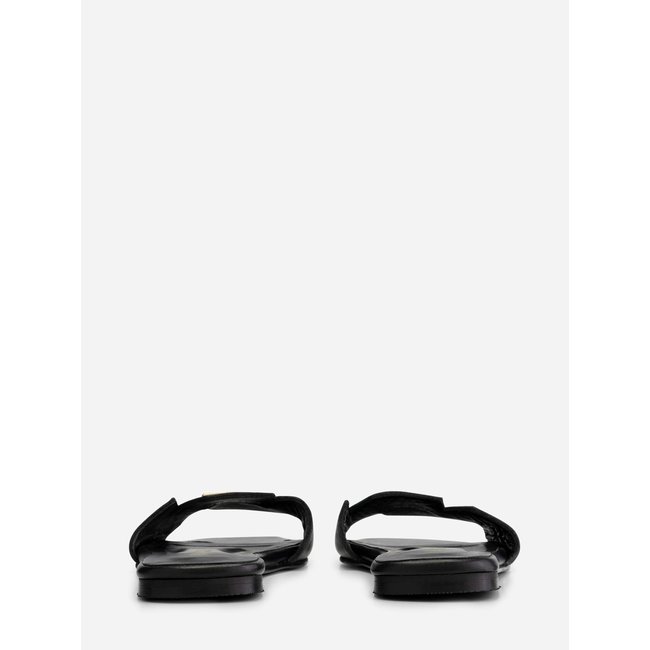 NIKKIE SLIDES BLACK