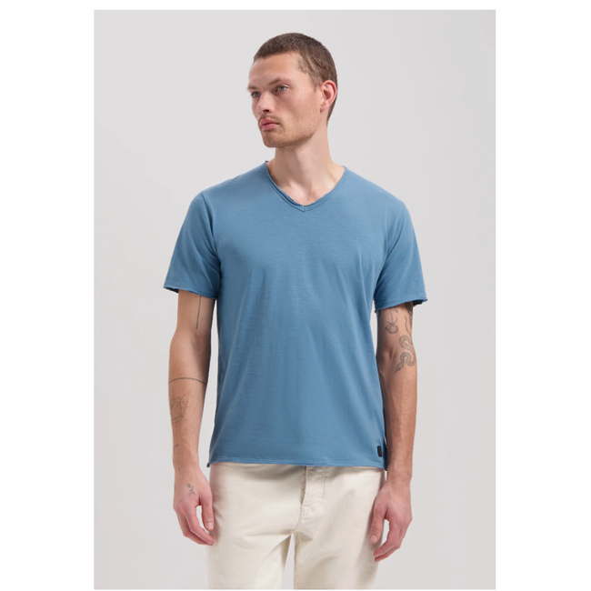 Dstrezzed STEWART V-NECK S/S SLUB JERSEY AEGEAN BLUE