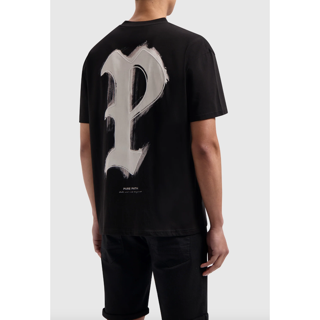 PURE PATH BRUSHSTROKE INITIAL T-SHIRT BLACK