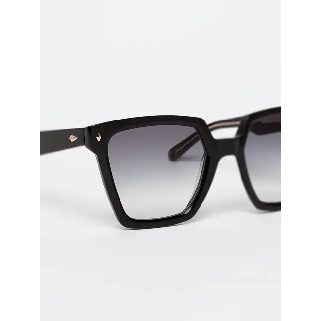 JOHN DALIA SHARON C105