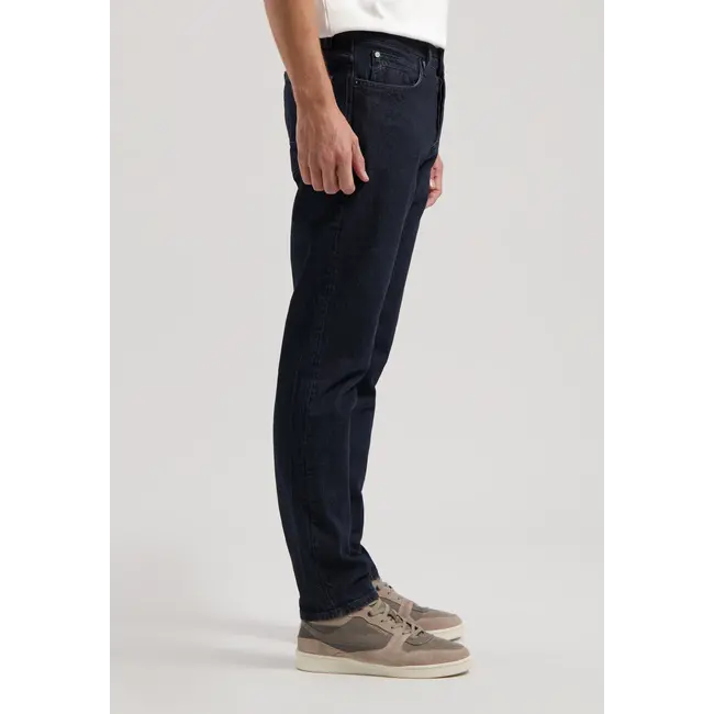 Dstrezzed GENT D RINSED BY NIGHT