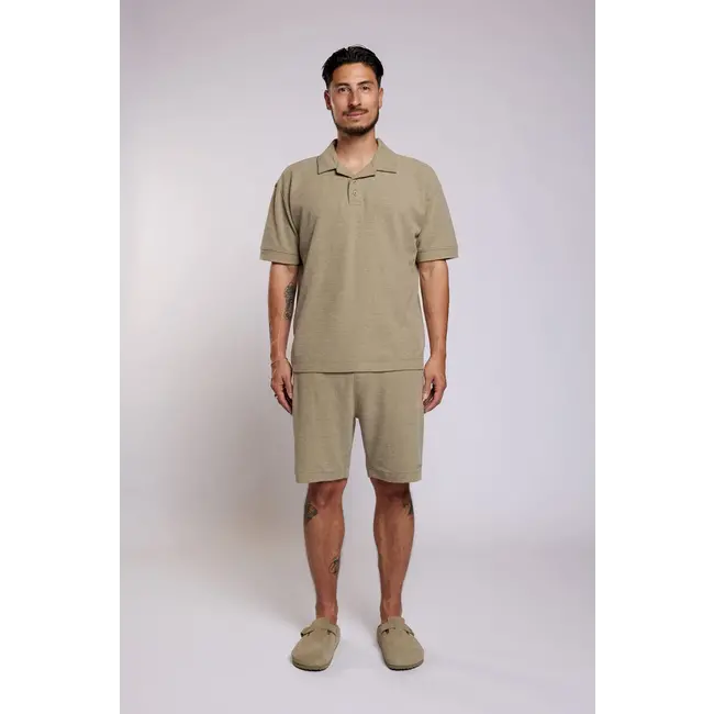 AEDEN MOMO SHORTS VETIVER