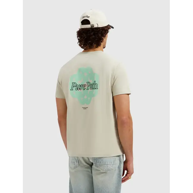 PURE PATH BOLD EMBLEM T-SHIRT SAND
