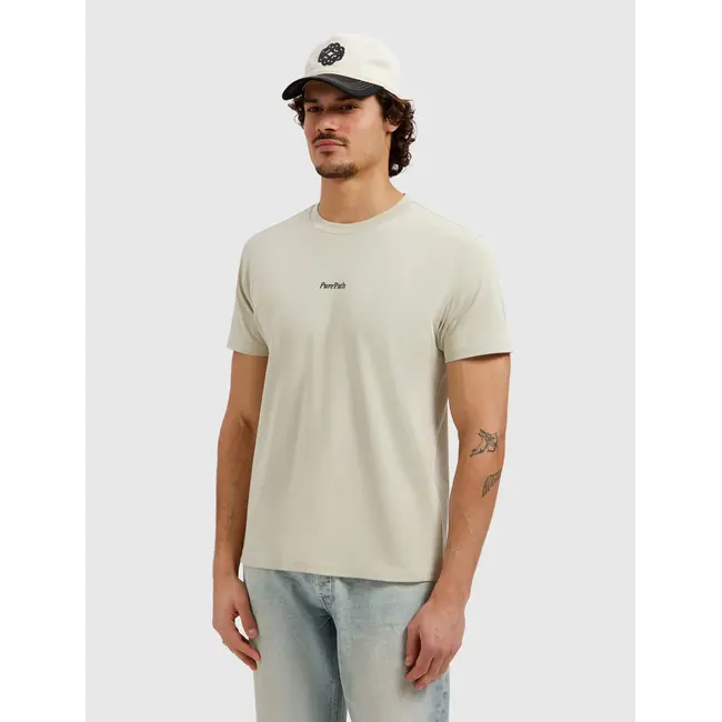 PURE PATH BOLD EMBLEM T-SHIRT SAND
