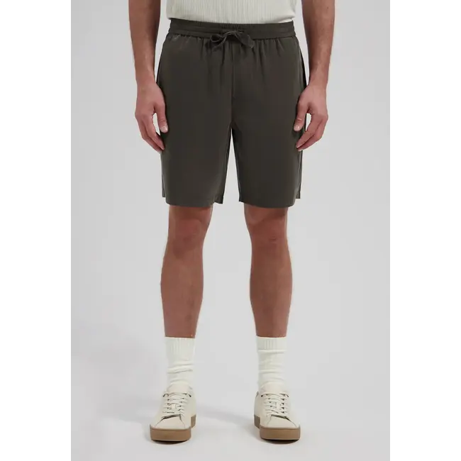 Dstrezzed LOGAN EASY SHORT DARK BROWN