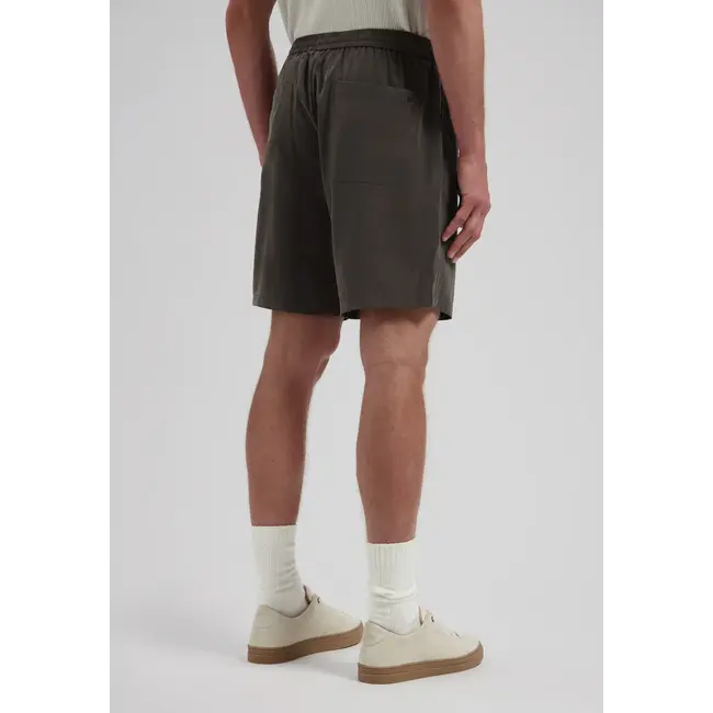 Dstrezzed LOGAN EASY SHORT DARK BROWN