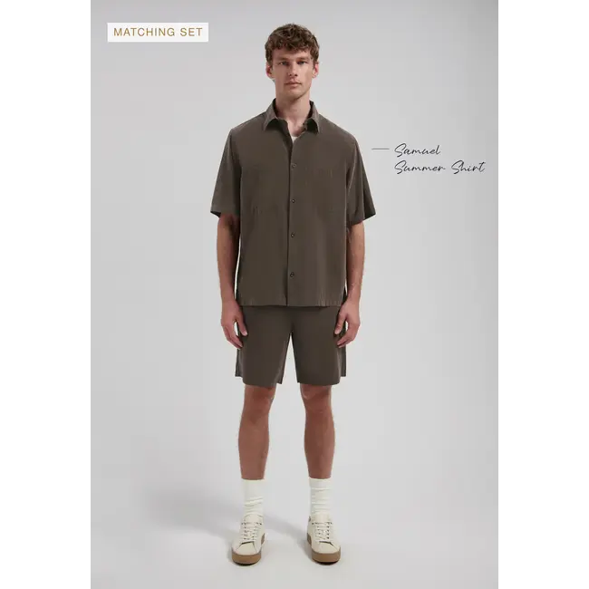 Dstrezzed LOGAN EASY SHORT DARK BROWN