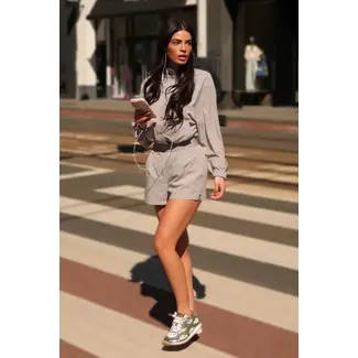 Unique the Label GIGI SHORT LIGHT GREY