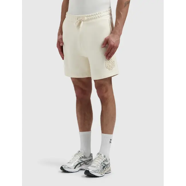 PURE PATH EMBLEM BADGE SWEAT SHORTS ECRU