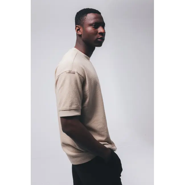 AEDEN JORDAN TEE SAND