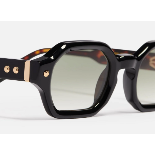 JOHN DALIA PROJECT 05 C106