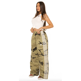 L.A Sisters L.A OFFICIAL OVERSIZED MULTI STRIPED PANTS CAMO
