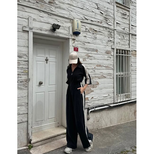 RHYME & HYPE OVERALL SIDE STRIPE WIDE LEG BLACK