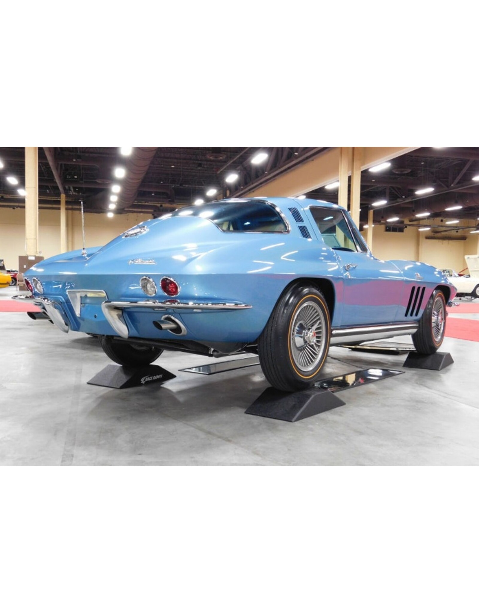 SHOW RAMPS (set van 2)