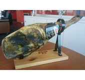 Spaanse  ham en worst Paleta Iberico pata negra