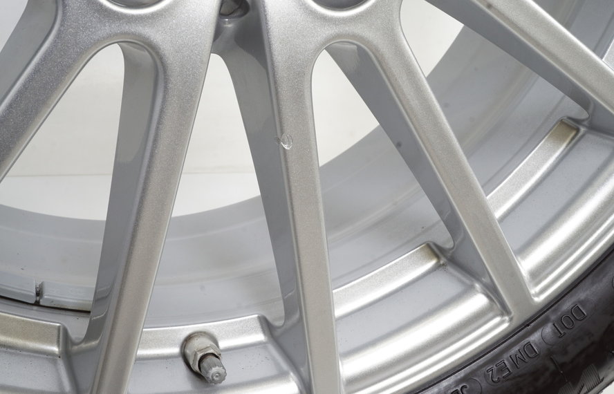 Mercedes Mercedes GLA Class X156 18 inch rims + Winter tires Dunlop 8MM Runflat Original