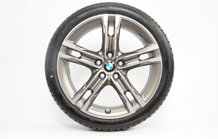 BMW BMW 1 series F40 F41 2 series Gran Coupe 18 inch 556M rims + Winter tires Bridgestone NEW Runflat Original