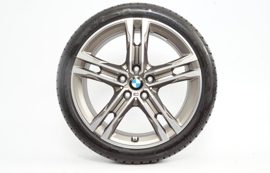 BMW BMW 1 series F40 F41 2 series Gran Coupe 18 inch 556M rims + Winter tires Bridgestone NEW Runflat Original